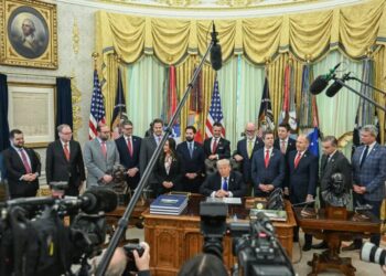 Networks to Resume Trump Coverage, Even as White House Excludes CNN