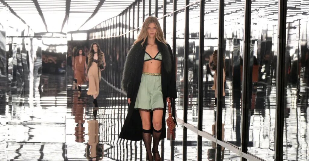 What Does it Mean for Fashion to Look Human?