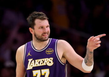 Five storylines to follow as Lakers open training camp this week