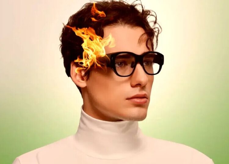 New Smart Glasses Scald Users’ Heads With Horrific Temperatures