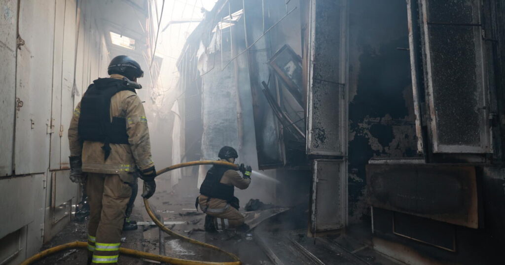 Strikes kill 6 in Ukraine, 1 in Russia after Moscow rejects German calls to de-escalate