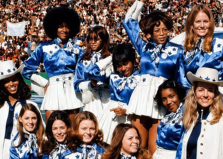 Dee Brock, Who Created the Dallas Cowboys Cheerleaders, Dies at 96