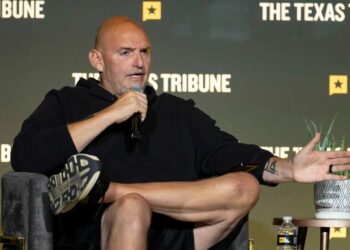 Fetterman says he’s a ‘lifelong Republican’ in awkward slip