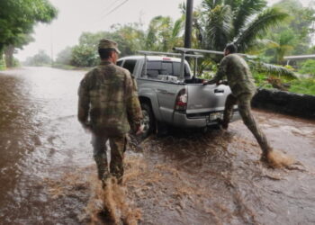 Hurricane Nolo still threatens Hawaii; Baja braces for Hurricane Polo