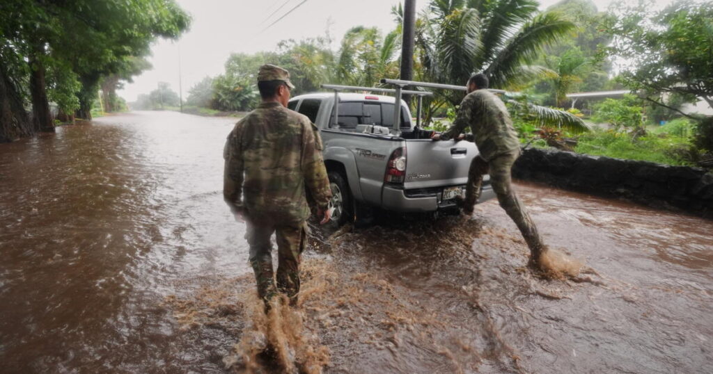 Hurricane Nolo still threatens Hawaii; Baja braces for Hurricane Polo