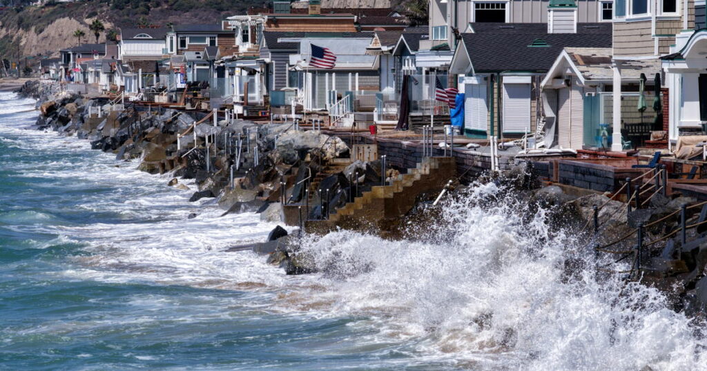 California’s plan to save coastal homes from El Niño could end up killing beaches