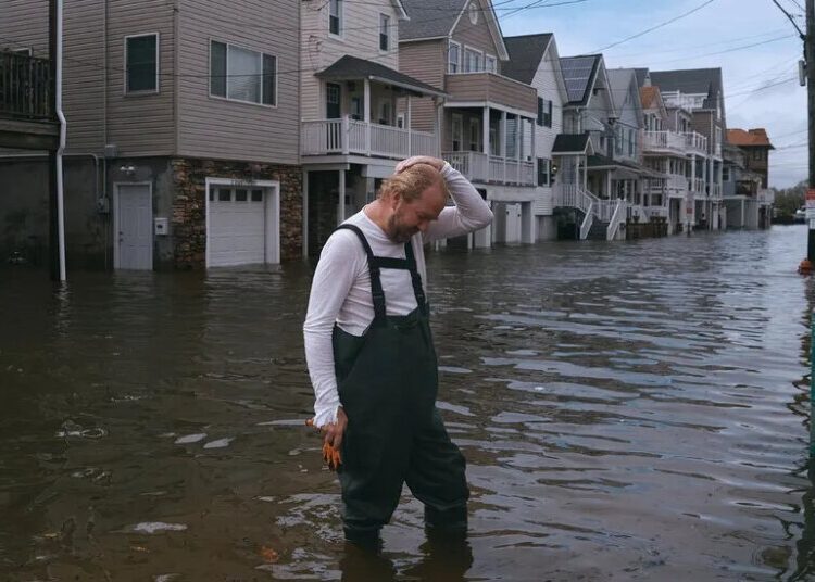 Nor’easter Weakens but Remains a Threat