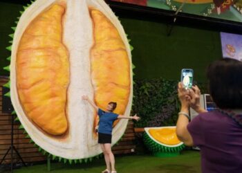 Malaysia waits until its durians are fully ripe — and fully smelly. China’s $7.5 billion market looks on hungrily
