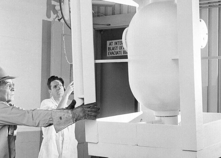 ‘I Write This to Frighten You’: How Scientists Took On Existential Risk Once Before