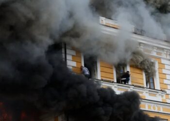Fire, Smoke and Desperation After a Strike in the Heart of Kyiv