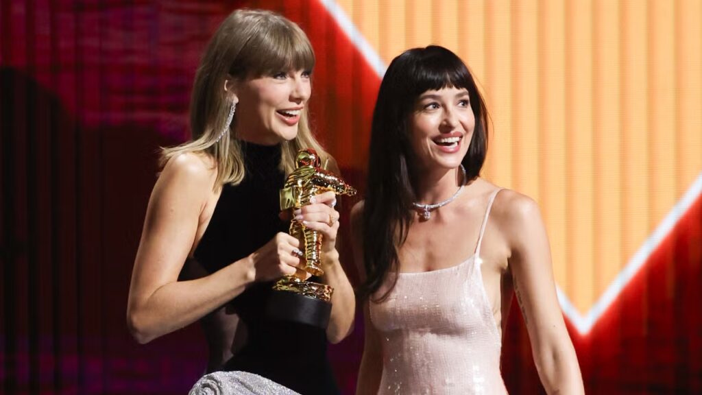From Taylor Swift and Dakota Johnson Lipsyncing to ‘Off Campus’ Love: 7 Things Cameras Didn’t Catch at the VMAs