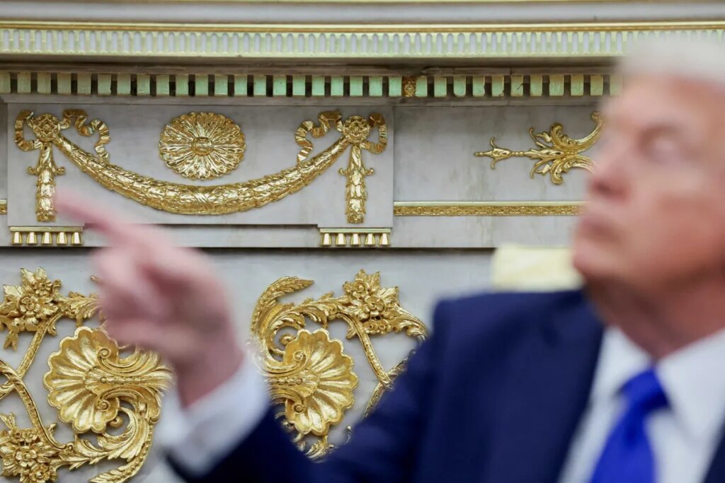 Aides joked about keeping gang-linked Venezuelan gold bars at White House party: report