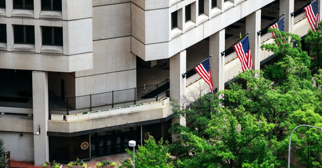 Embarrassing Breach at F.B.I. Fuels Fears of Harm to Its Employees