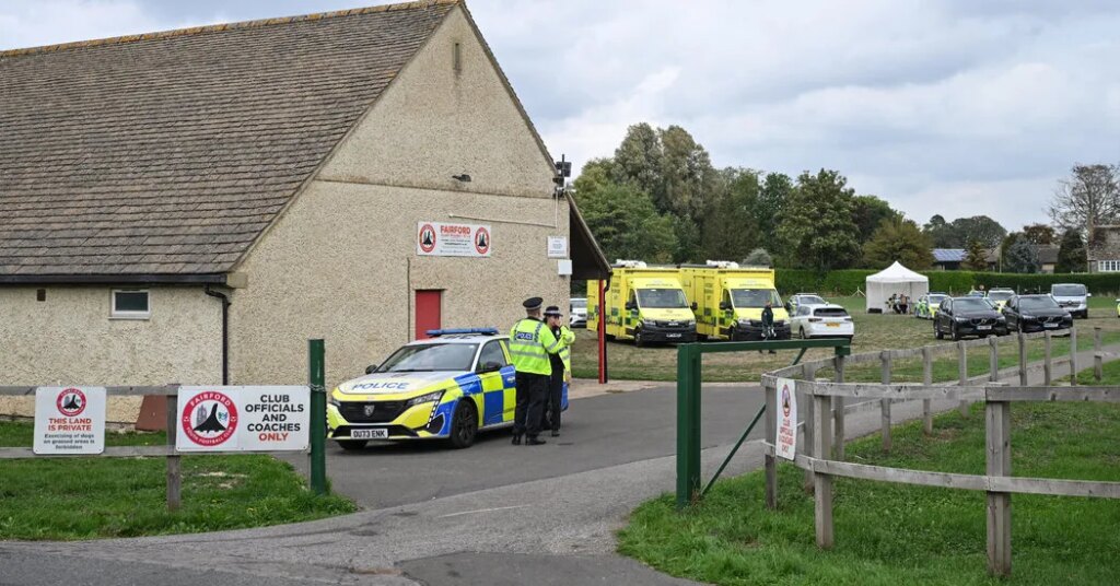 Quiet Corner of U.K. That Hosts U.S. Bombers Wakes to Roadblocks and Evacuations