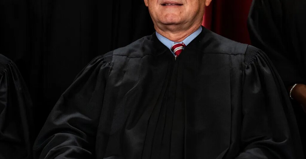 Justice Alito Recuses Himself Days Before Major Climate-Change Case