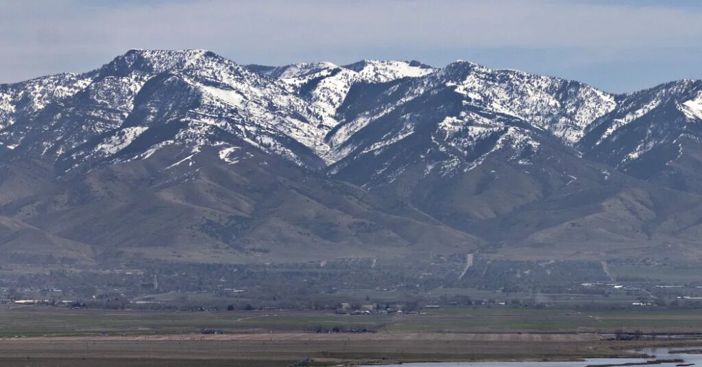 Firefighter Dies in BASE Jump Attempt in Utah