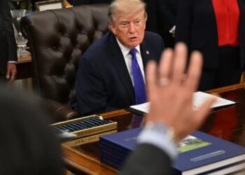 How a Planned Steel Mill in Iowa Reveals Trump’s Midterm Strategy