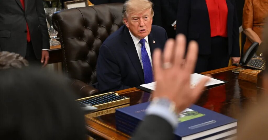 How a Planned Steel Mill in Iowa Reveals Trump’s Midterm Strategy