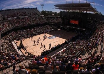 Senate Resoundingly Approves Sweeping College Sports Measure