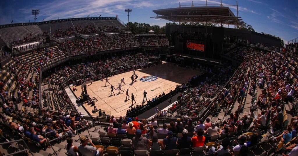 Senate Resoundingly Approves Sweeping College Sports Measure
