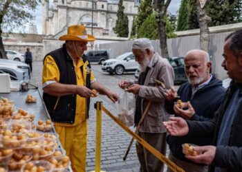 A Turkish Doughnut Maker Whose Sweets Honor the Dead