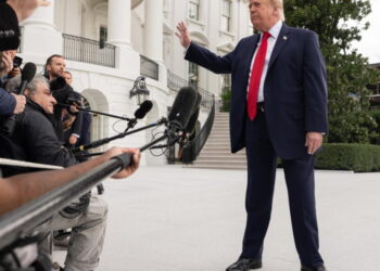 With bans and taunts, Trump escalates his assault on the media