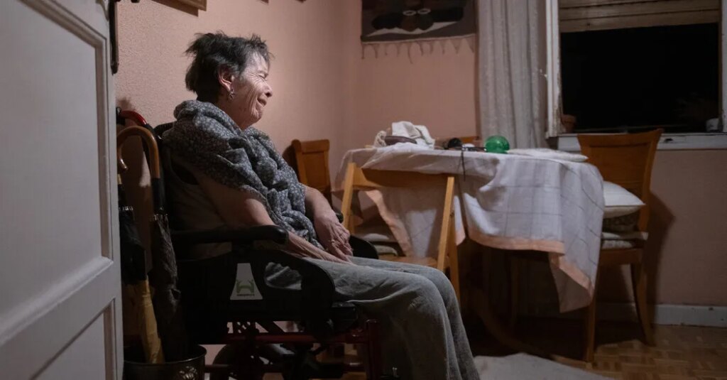 Evicted Woman Set to Return Home as Spain Plans Fixes to Housing Crisis