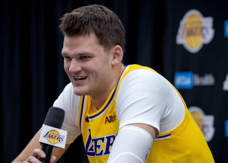How a healthy and motivated Walker Kessler could transform the Lakers’ defense