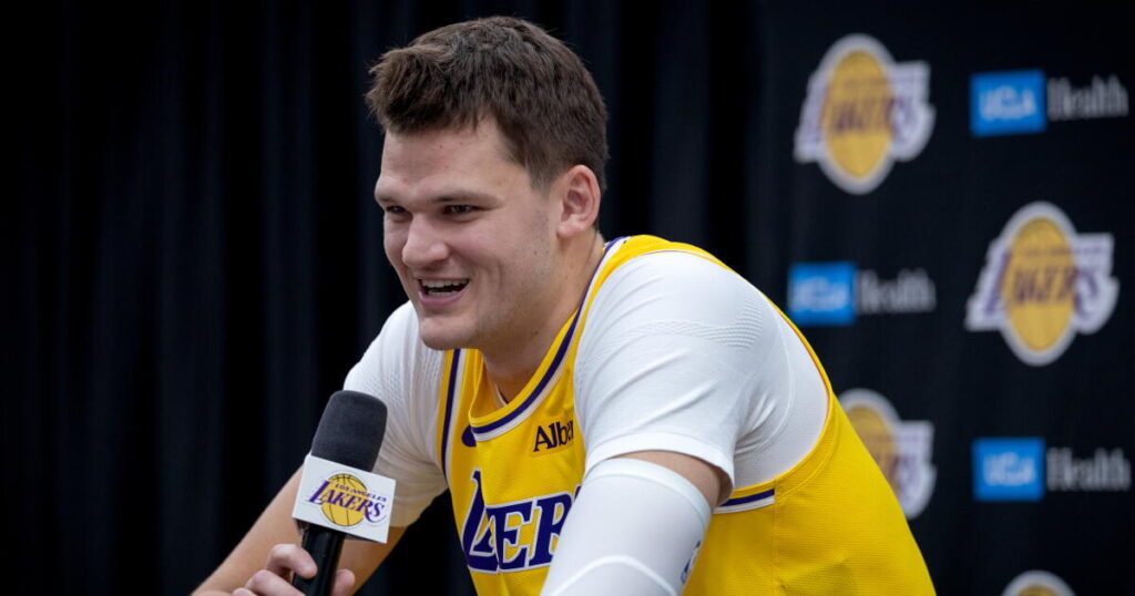 How a healthy and motivated Walker Kessler could transform the Lakers’ defense