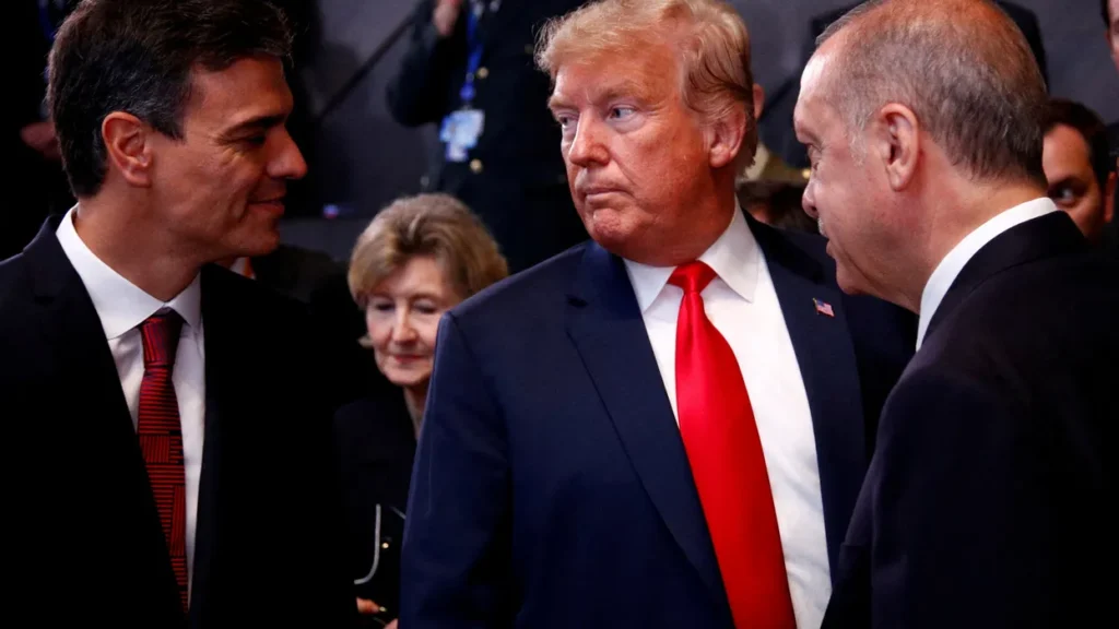 ‘Maximum danger may still lie ahead’: Conservative warns of chaos after Trump midterms