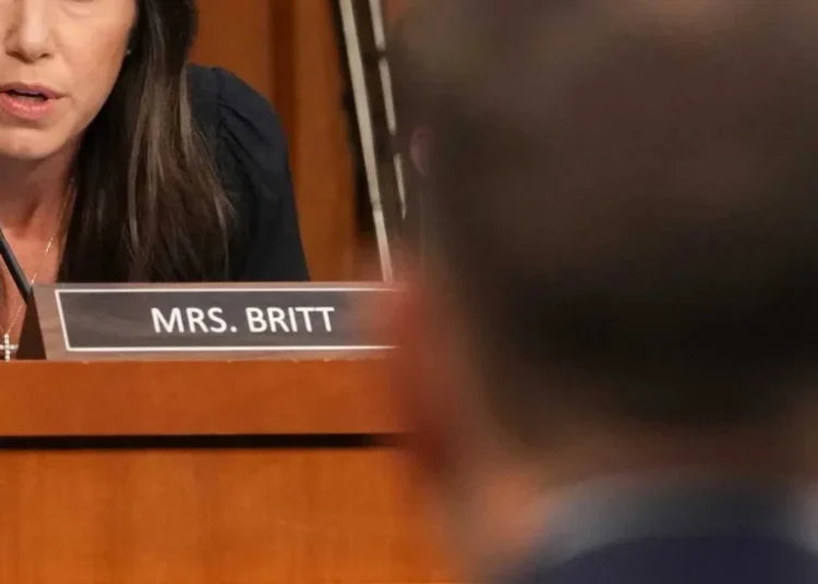 GOP senator ridiculed as cameras catch her look of ‘utter horror’ in Jack Smith hearing