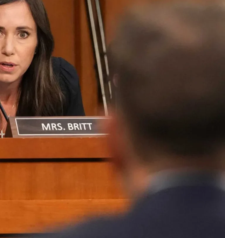 GOP senator ridiculed as cameras catch her look of ‘utter horror’ in Jack Smith hearing