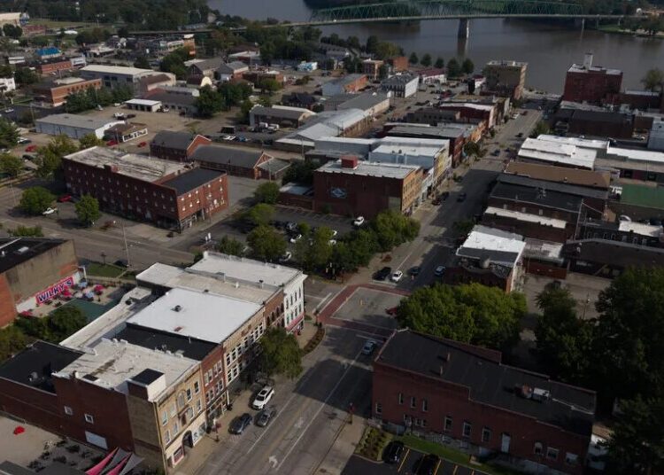 Ohio Woman Sues Hospital After Wrong Leg Is Amputated