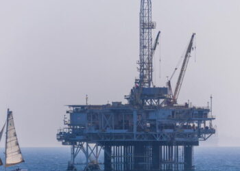 Can California stop Trump from drilling off its coast? A new law tries