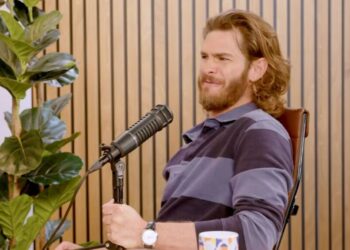Amy Poehler Hilariously Presses Andrew Garfield on Whether He’s Actually a Method Actor: ‘I Mean, Are You Though?’
