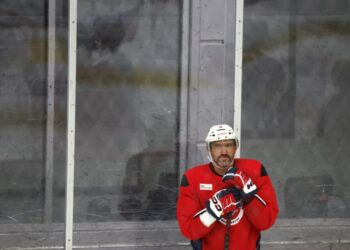 When Ovechkin takes the ice, Putin’s war gets a boost