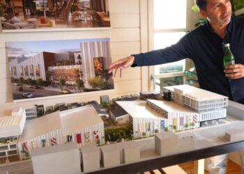 A $450-million Hollywood studio stacks soundstages, parking and bungalows in the sky