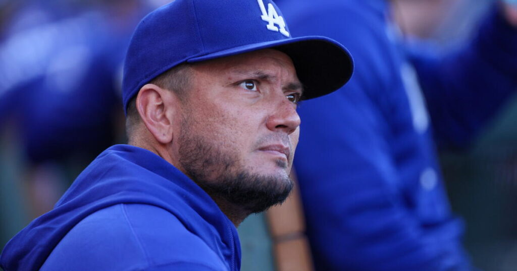 Dodgers’ Miguel Rojas soaking up possible last hurrah: ‘I wouldn’t play for another team’