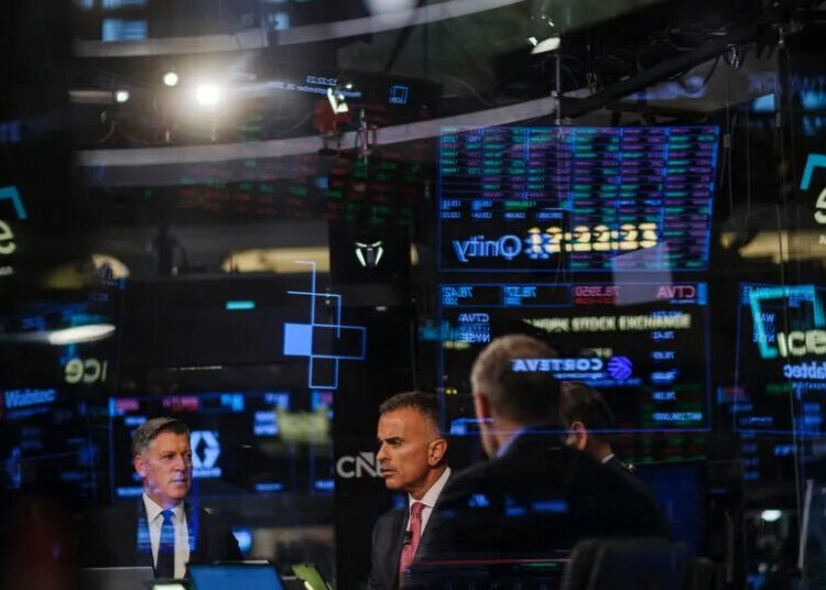 Democrats Block Stock-Trading Bill, Denying the G.O.P. a Pre-Midterm Win