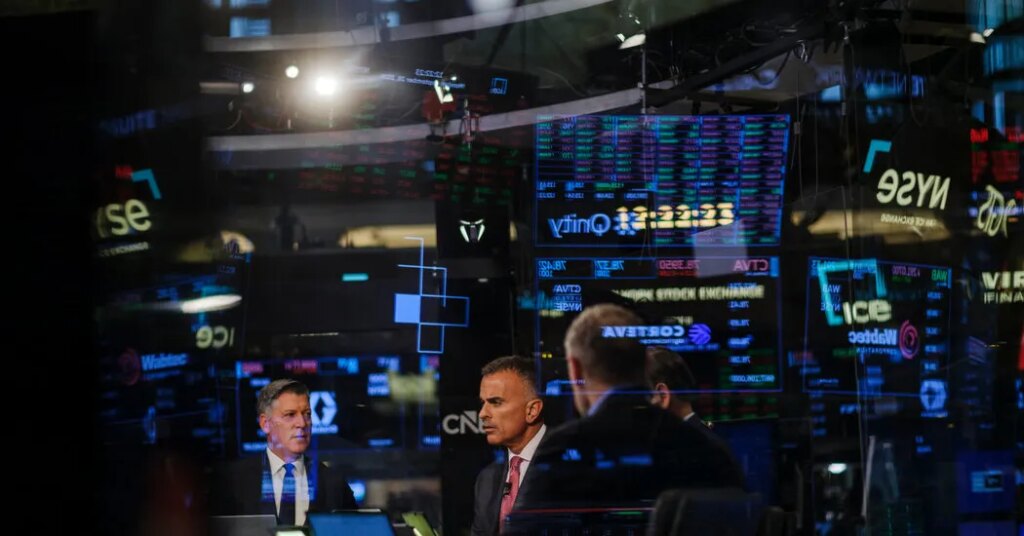 Democrats Block Stock-Trading Bill, Denying the G.O.P. a Pre-Midterm Win