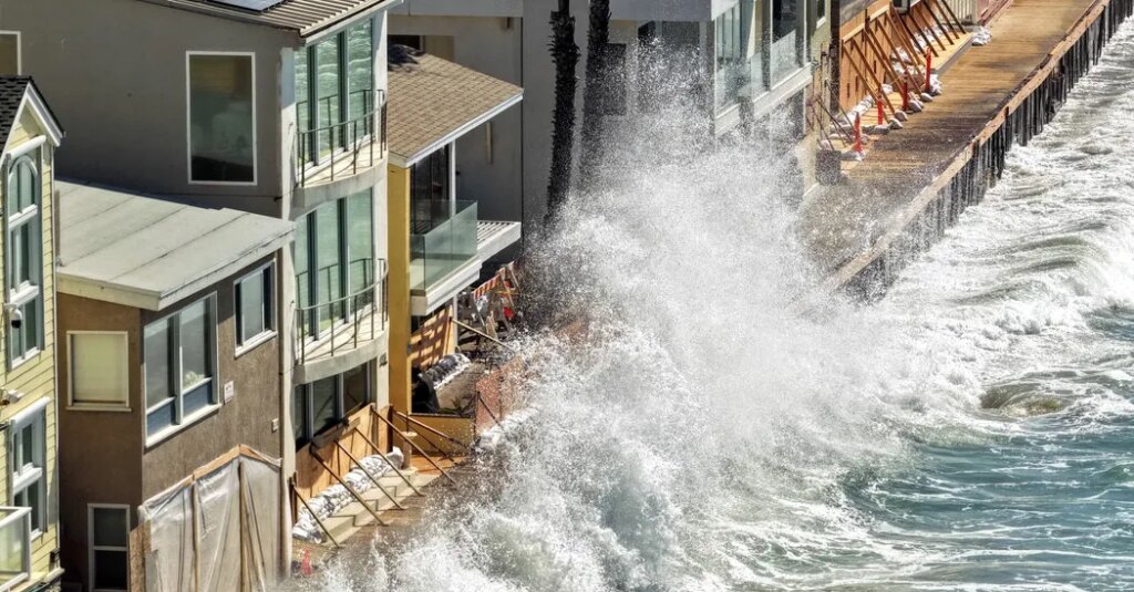 A Kelvin Wave Is Heading Toward the California Coast, Bringing Trouble