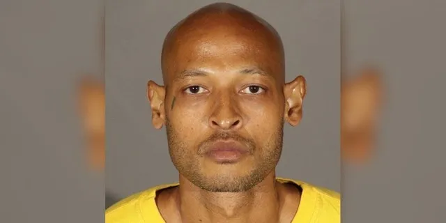 Mugshot of Calese Carron Crowder.