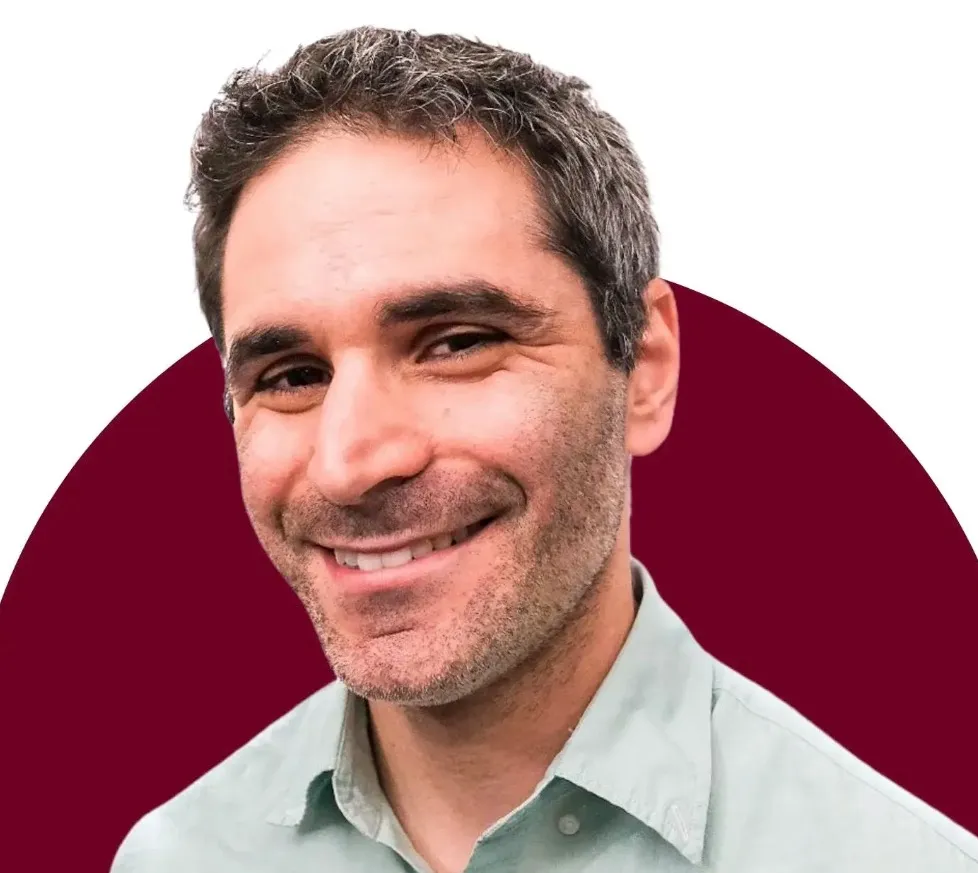Headshot of Simon Nicholas.