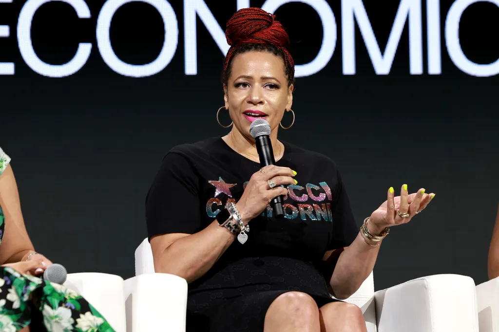 Nikole Hannah-Jones speaking into a microphone.