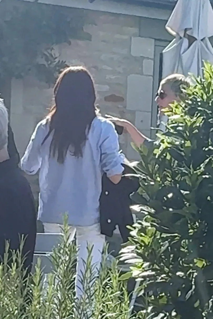 Meghan Markle with Ellen DeGeneres at an 18th-century pub in the Cotswolds.
