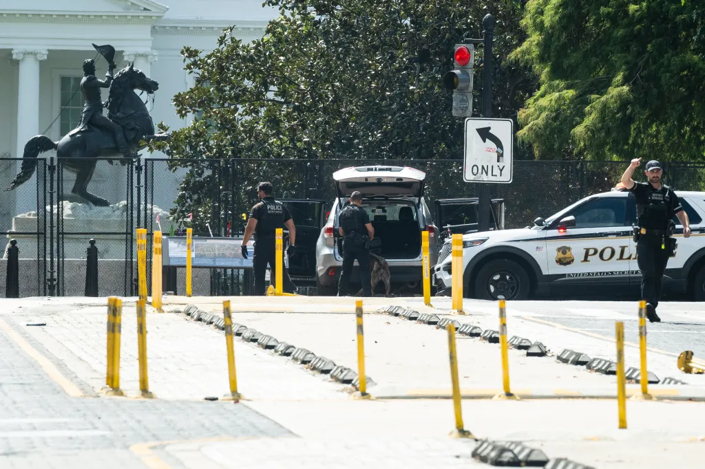 driver arrested outside White House