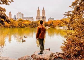 4 Steps for the Perfect Fall Reset, According to a Mental Health Expert
