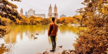 4 Steps for the Perfect Fall Reset, According to a Mental Health Expert