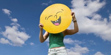 5 Ways to Be Happier Without Trying So Hard, According to Psychology
