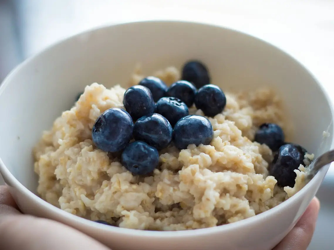 oatmeal with buleberries